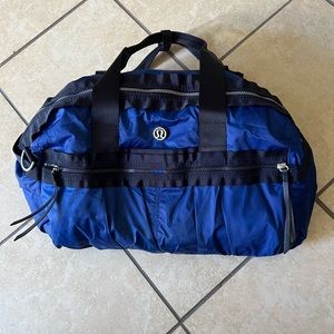 LULULEMON Blue Gym Duffle Bag